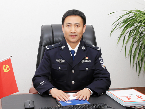 副院长　崔亚新